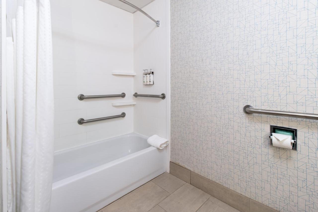 Holiday Inn Express Hotel & Suites Swansea By Ihg Zewnętrze zdjęcie