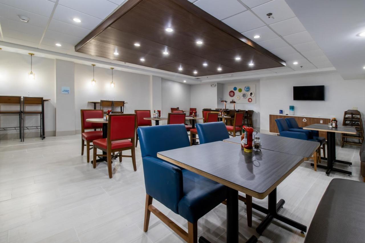 Holiday Inn Express Hotel & Suites Swansea By Ihg Zewnętrze zdjęcie