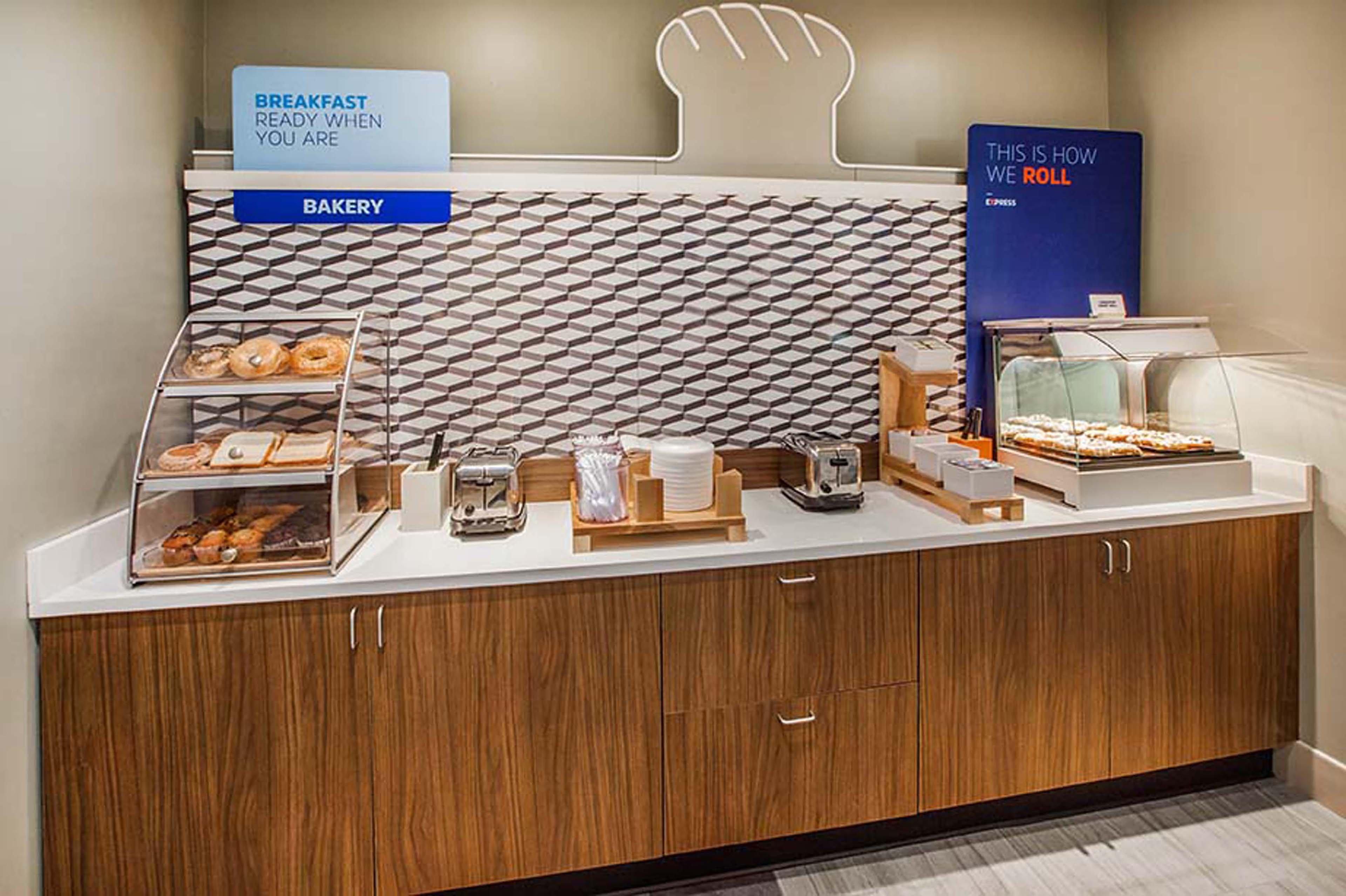 Holiday Inn Express Hotel & Suites Swansea By Ihg Zewnętrze zdjęcie