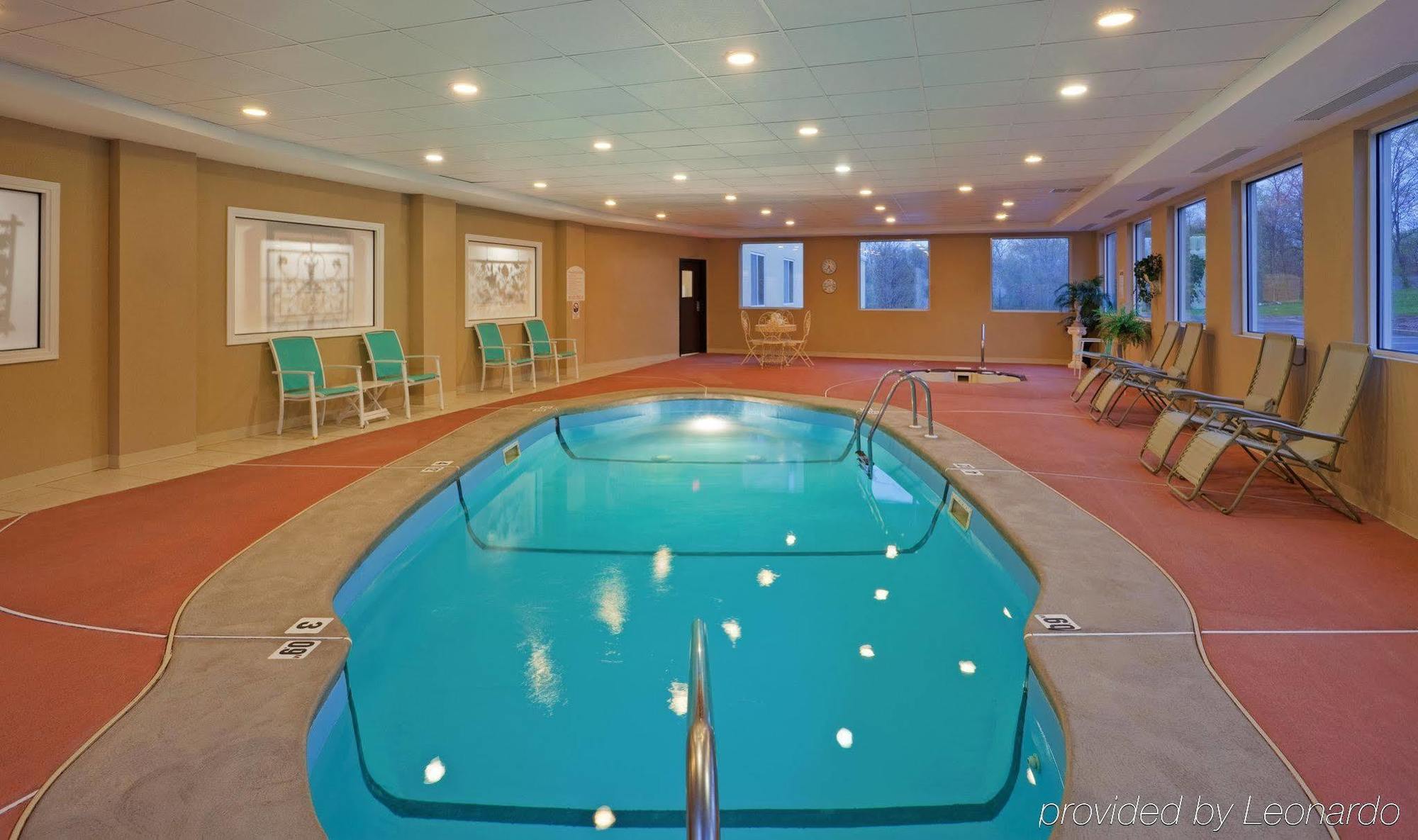 Holiday Inn Express Hotel & Suites Swansea By Ihg Zewnętrze zdjęcie