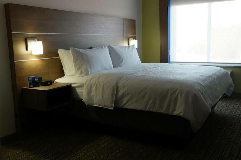 Holiday Inn Express Hotel & Suites Swansea By Ihg Zewnętrze zdjęcie